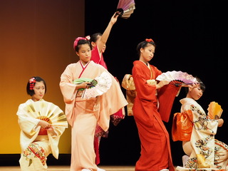 日本舞踊も踊れる！