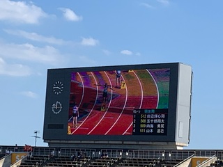 陸上９